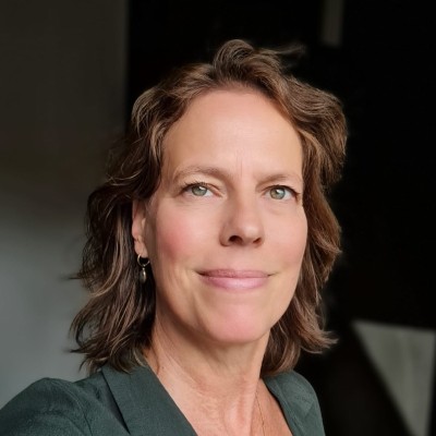 Gabriela Versteeg, Managing Director