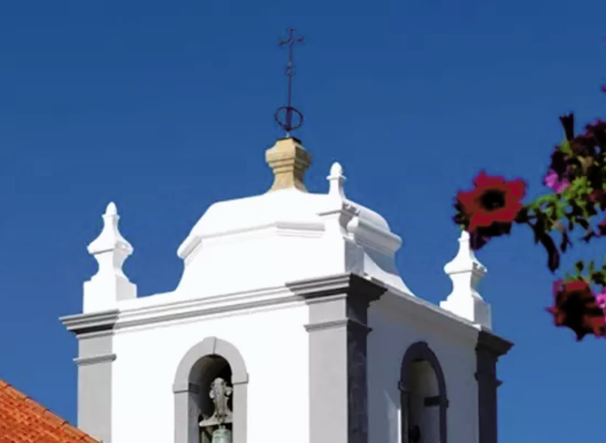 Tower in the town of Lagoa