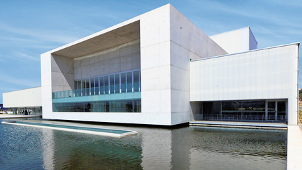 2. Lagoa Congress Centre, Front view.png